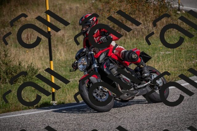 20250907103135-_5002832_am_