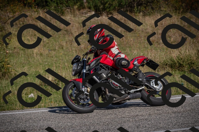 20250907103135-_5002833_am_