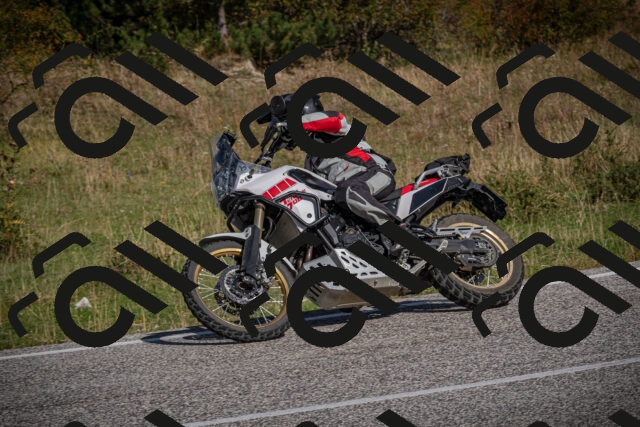 20250907103304-_5002848_am_