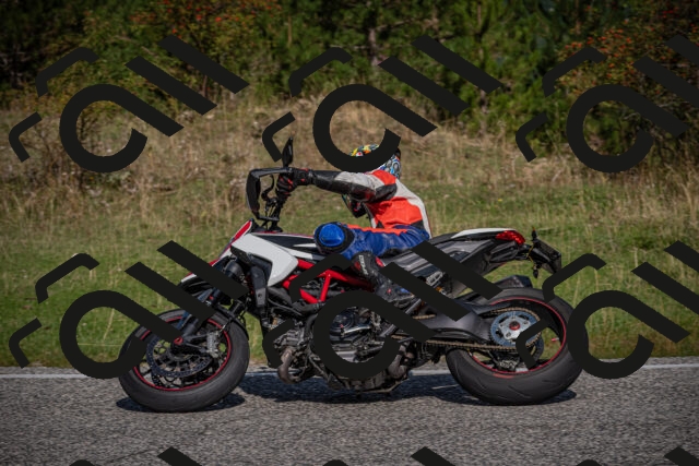 20250907103412-_5002870_am_