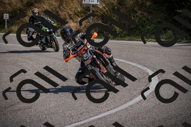 20250907103434-_5002877_am_