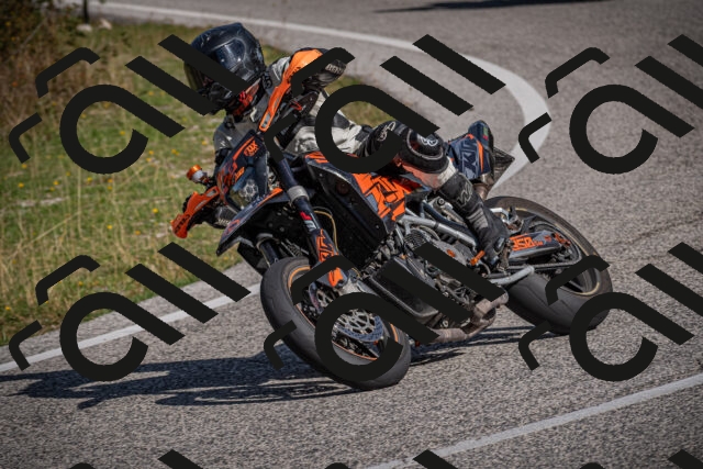 20250907103435-_5002878_am_