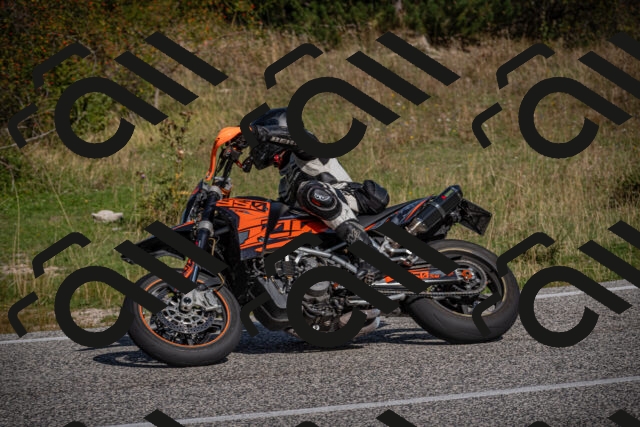 20250907103435-_5002880_am_