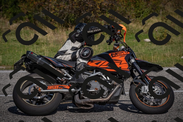 20250907103535-_5002894_am_