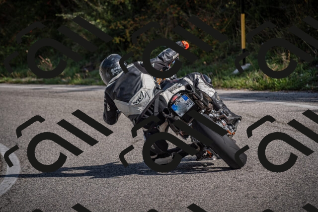 20250907103536-_5002896_am_