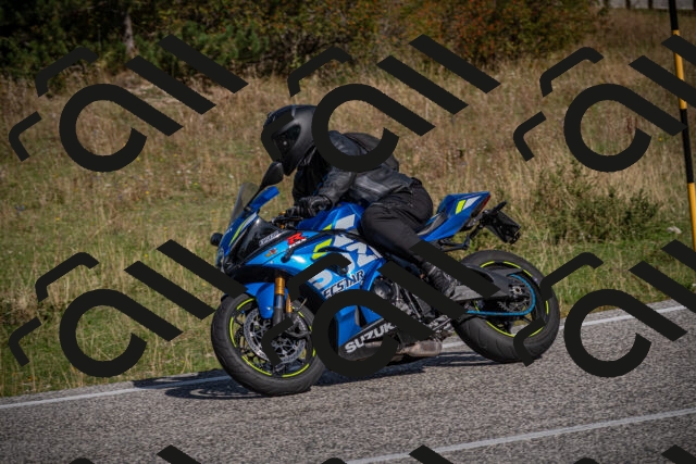 20250907103548-_5002900_am_