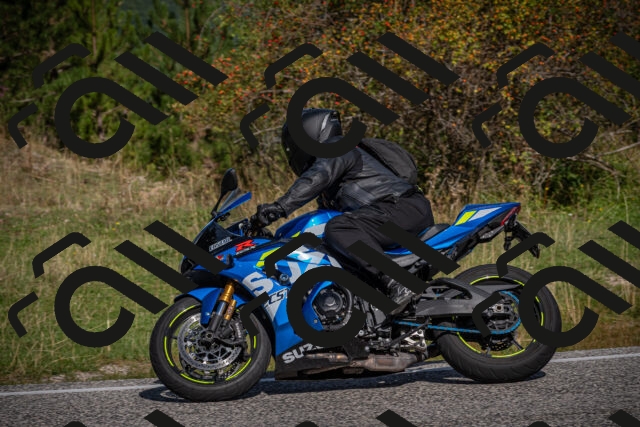 20250907103548-_5002901_am_