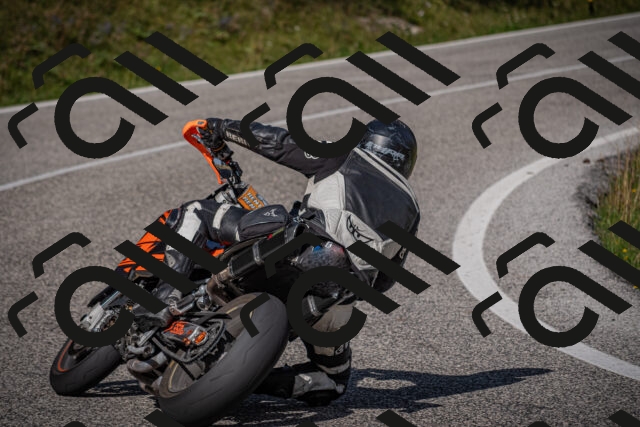 20250907103609-_5002905_am_