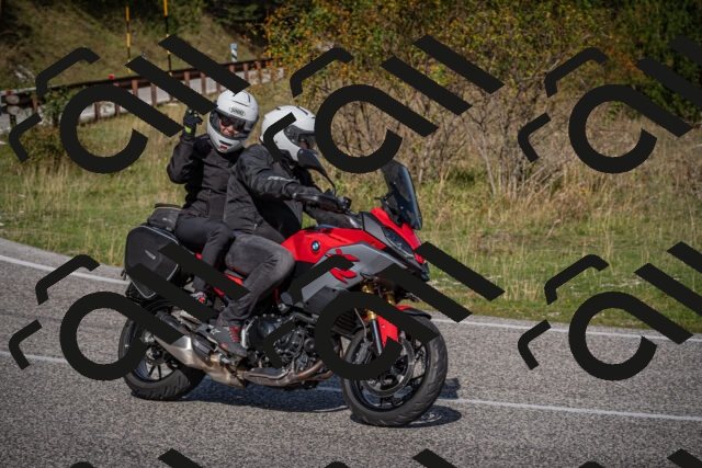 20250907103707-_5002910_am_