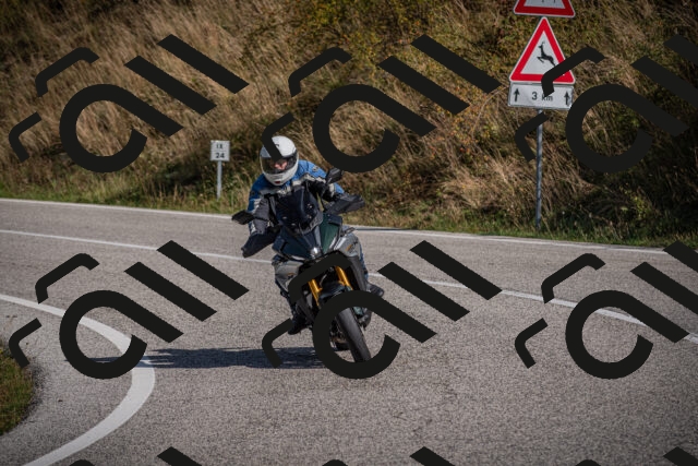 20250907103722-_5002913_am_