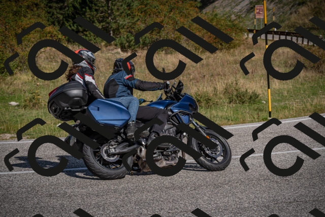 20250907103725-_5002918_am_