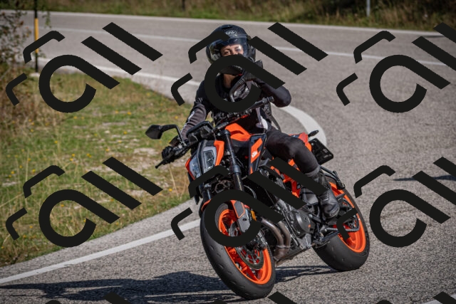 20250907103849-_5002924_am_