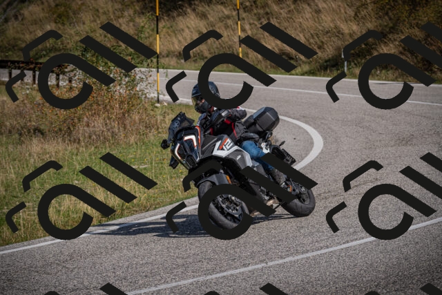 20250907103853-_5002932_am_