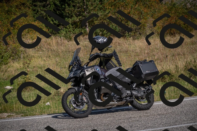 20250907104021-_5002942_am_