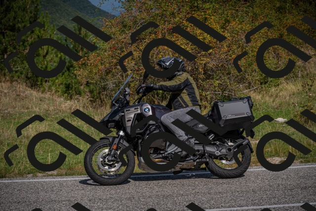 20250907104021-_5002943_am_