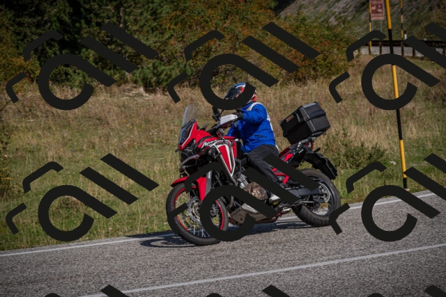 20250907104058-_5002946_am_