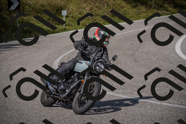 20250907104116-_5002961_am_