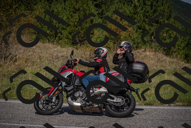 20250907104224-_5002976_am_