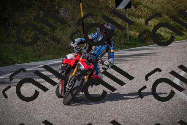 20250907104427-_5003004_am_