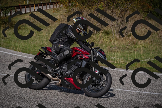 20250907104444-_5003020_am_