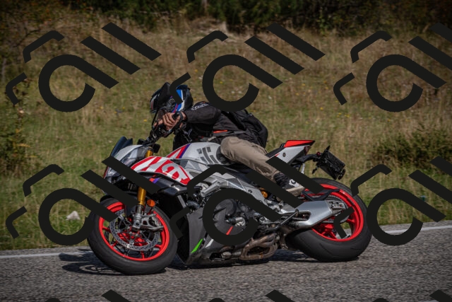 20250907104832-_5003101_am_