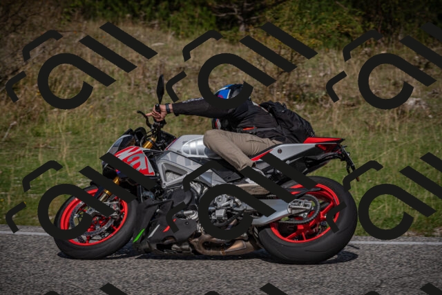 20250907104832-_5003103_am_