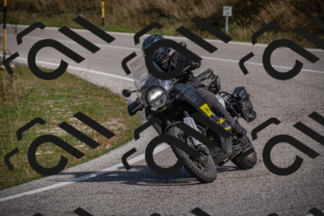 20250907105120-_5003134_am_