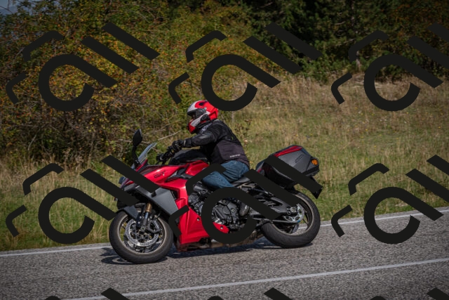 20250907105144-_5003153_am_