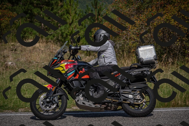 20250907105356-_5003175_am_