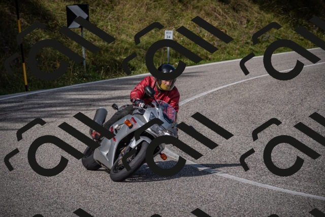 20250907105704-_5003200_am_