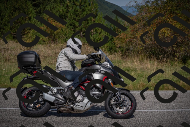 20250907105832-_5003235_am_