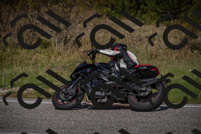 20250907105943-_5003263_am_