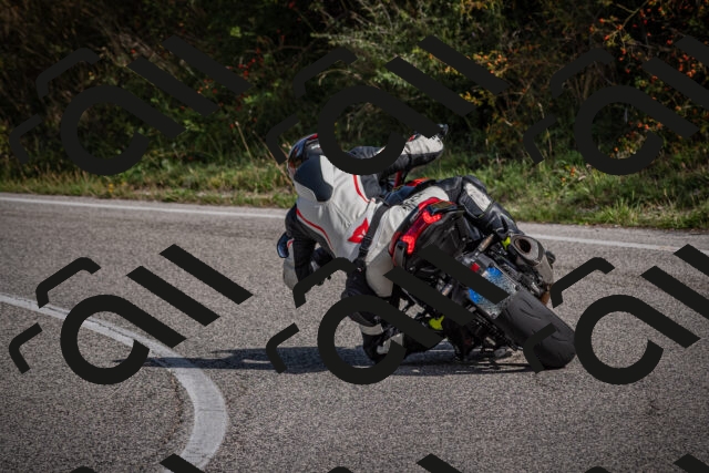 20250907110032-_5003290_am_