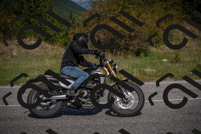 20250907110424-_5003315_am_