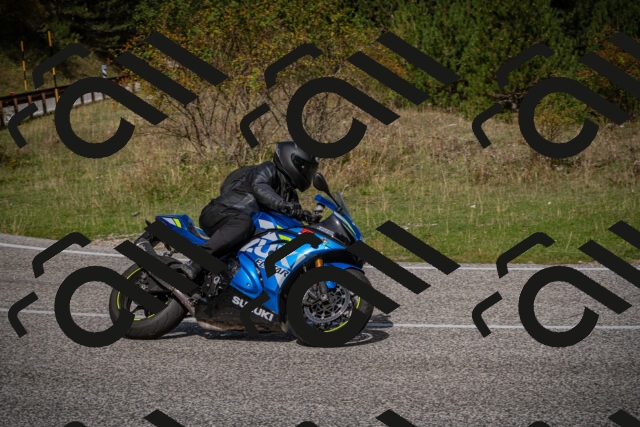 20250907110725-_5003371_am_