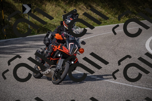 20250907110739-_5003376_am_