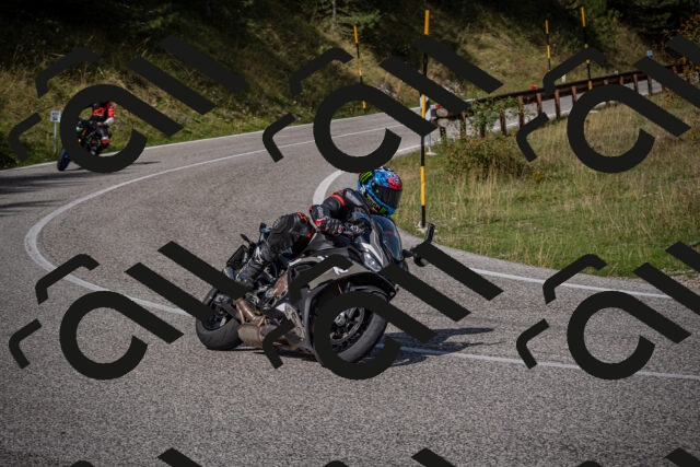 20250907110743-_5003382_am_