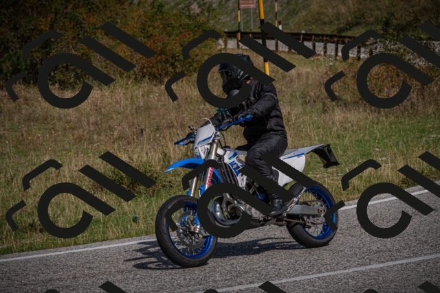 20250907111014-_5003417_am_