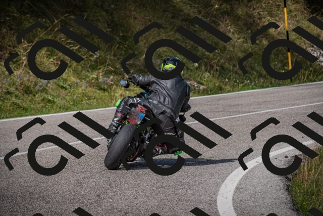 20250907111207-_5003428_am_