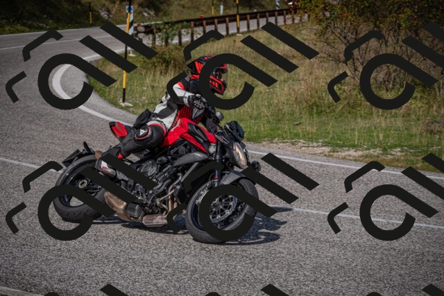 20250907111221-_5003433_am_