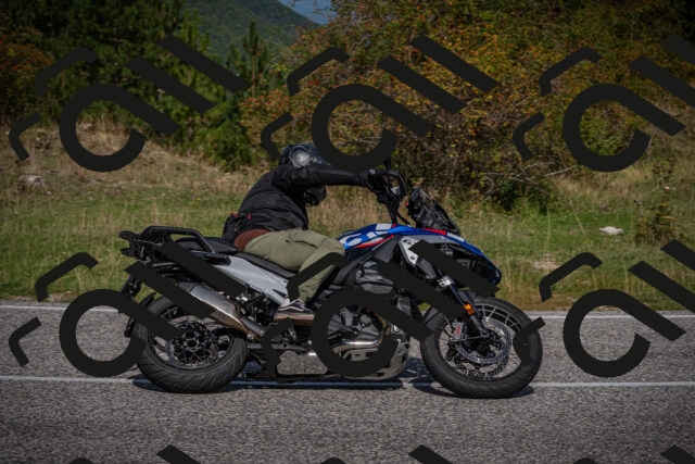 20250907111237-_5003450_am_