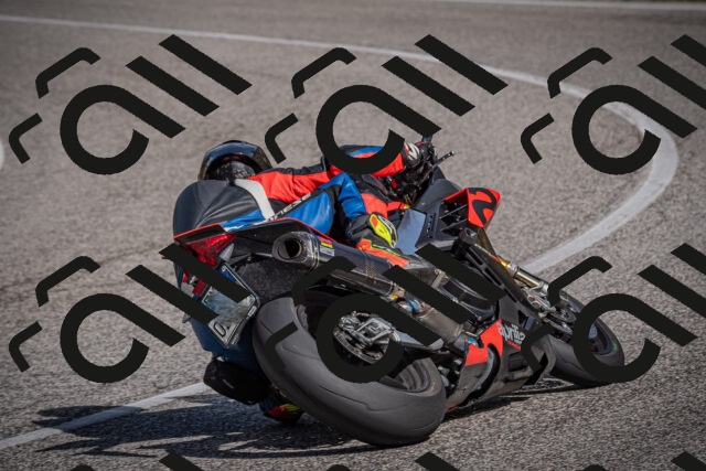 20250907111246-_5003456_am_