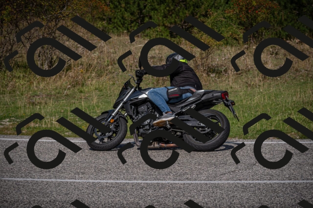 20250907111325-_5003489_am_