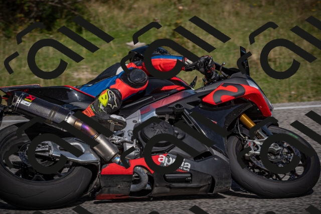 20250907111400-_5003500_am_