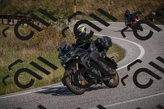 20250907111426-_5003512_am_