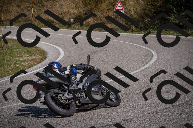 20250907111428-_5003514_am_