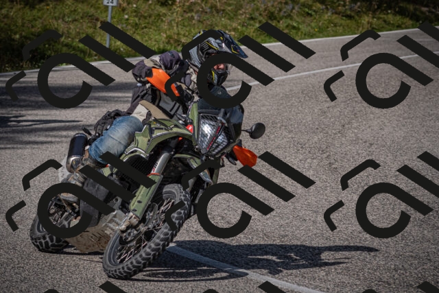 20250907111448-_5003520_am_