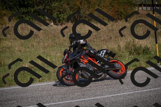 20250907111532-_5003550_am_