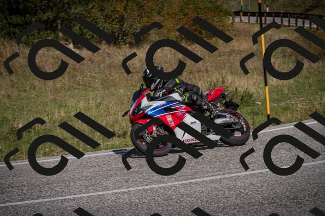 20250907111547-_5003558_am_