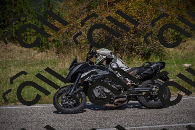 20250907111623-_5003563_am_